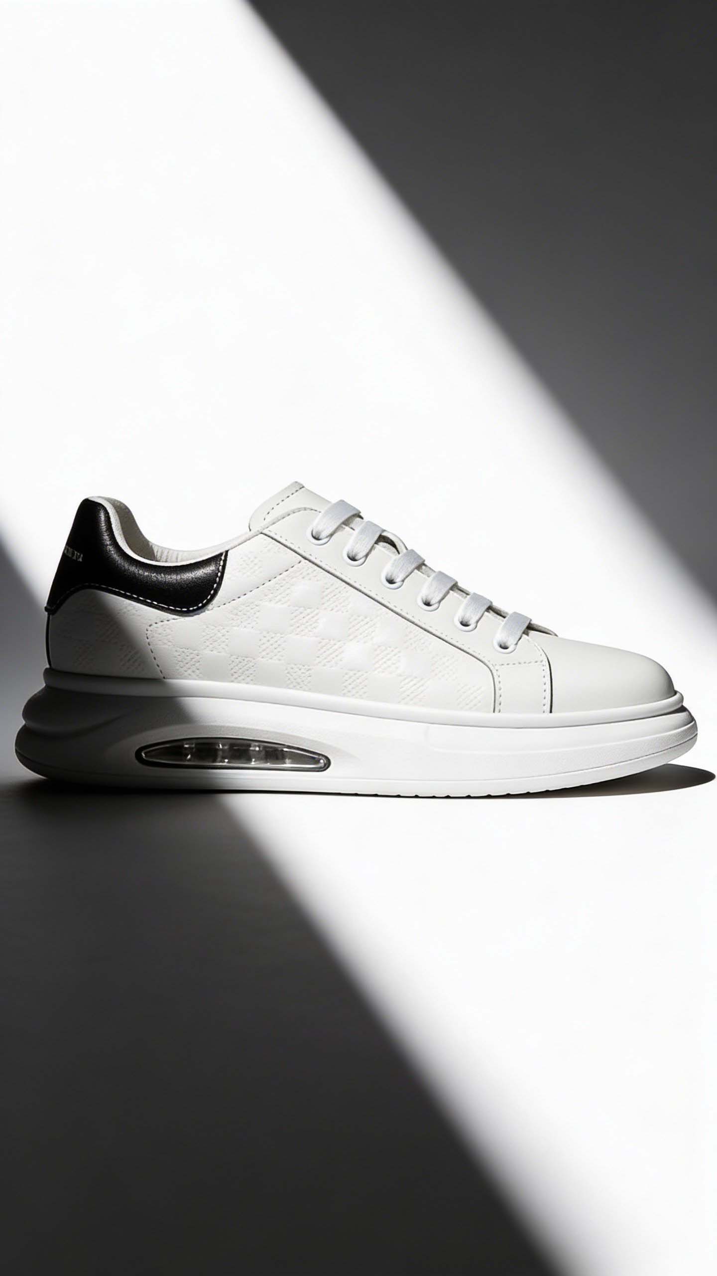Giày sneaker tăng chiều cao nam cao như siêu mẫu (5–16cm) cải thiện chiều cao đáng kể.