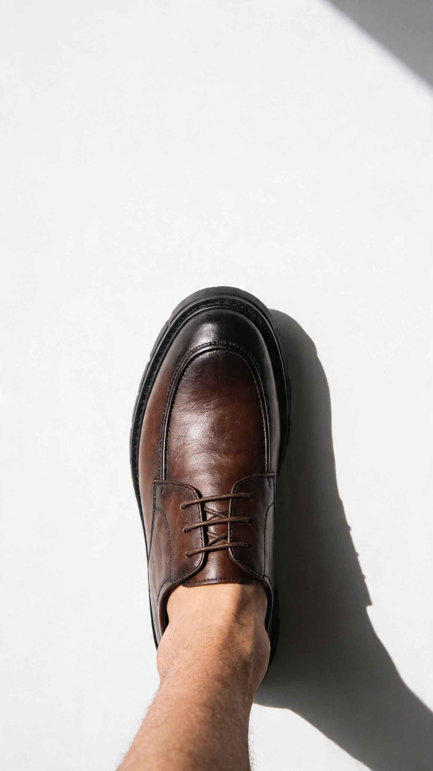 Giày cao nam đế ẩn là gì – giày sneaker đế cao nam